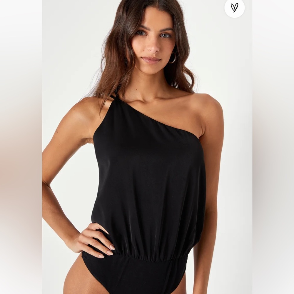 Stylin' Babe Black One-Shoulder Cowl Back Bodysuit
